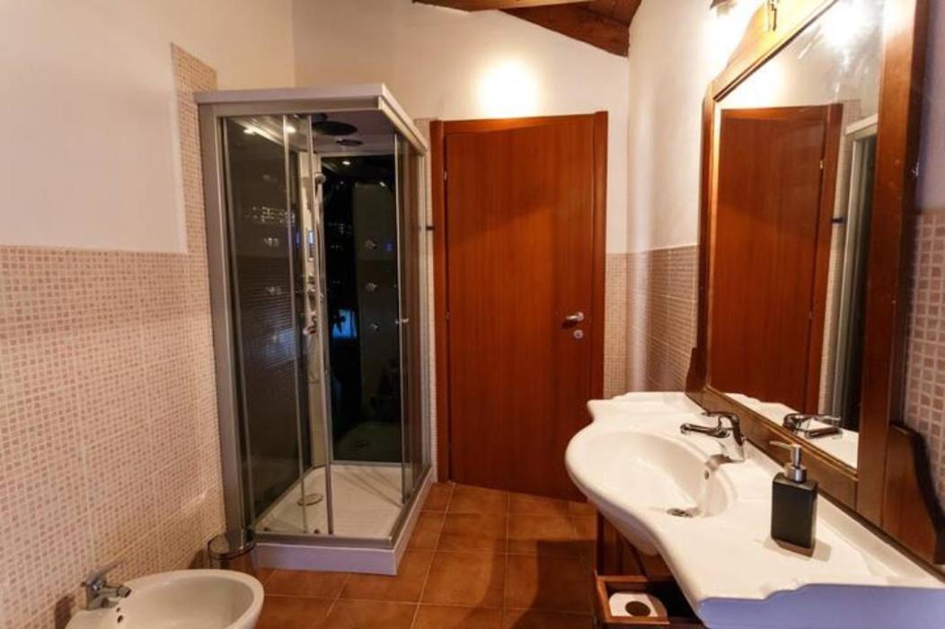 Loft - 2 Bedrooms Kitchen & Bathroom Cagliari